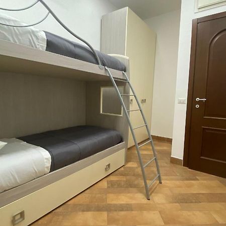 Appartement Domus Melius à Castellammare di Stabia Extérieur photo